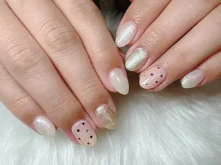 ネイル ECLAT エクラ所属・寺山 千鶴のネイルデザイン