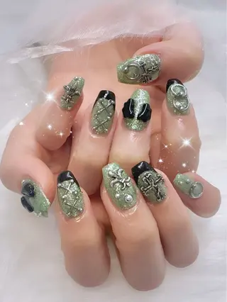ミディアム Lili Nail Studio西荻窪店のネイルデザイン