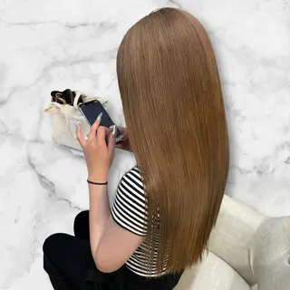 ロング カラー セルバ所属・HIRORO ブリーチ/ハイトーンのヘアスタイル