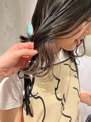 カラー 杉岡 ちさのヘアスタイル