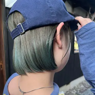 カラー 林 萌々のヘアスタイル