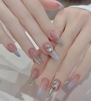 ネイル RAFFINE haru🦋🩵のネイルデザイン