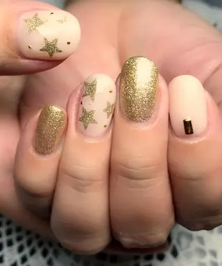 ネイル ゲン レイカのネイルデザイン