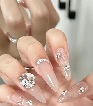 ネイル u1salon所属・ゆい ユイのネイルデザイン