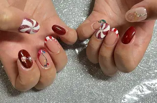 ネイル VIERU 🌈🎀💖のネイルデザイン