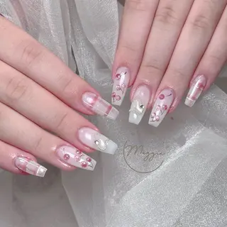 ネイル Maggie Nail🦩のネイルデザイン