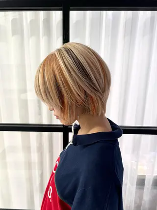 ショート 菜々🫧新宿 透明感ケアブリーチのヘアスタイル