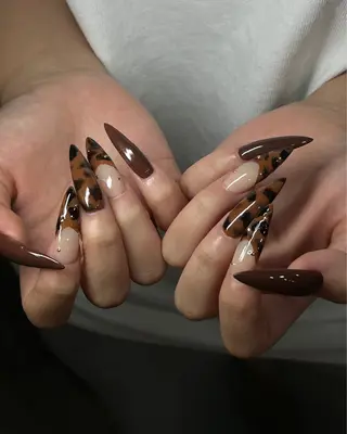 ネイル Haluca 長さ出し🍀のネイルデザイン