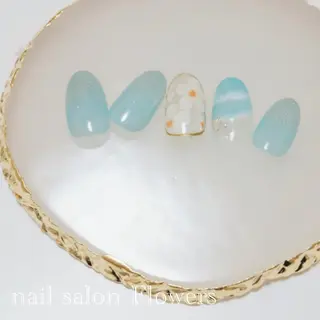 ネイル Flowers Tomomiのネイルデザイン