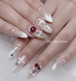 ネイル Pio Mielのネイルデザイン