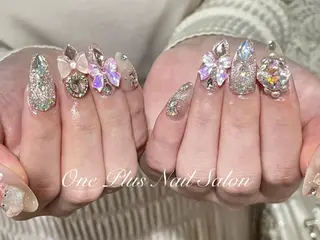 ネイル One Plus Nail Salonのネイルデザイン