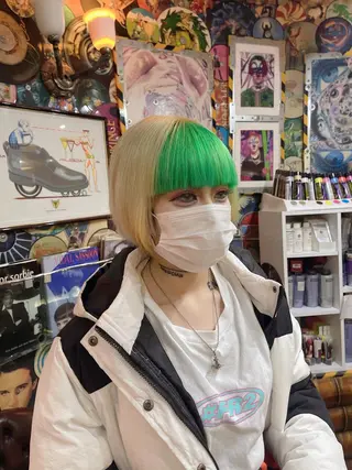 ショート カラー ヘアアレンジ haco+所属・🌈派手髪エクステ ブレイズ🌈ひろとのヘアスタイル