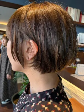 ショート ✨白髪ぼかし 🍀MINAKO☆のヘアスタイル