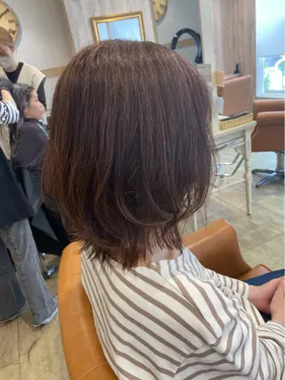 ミディアム 大島 瑞穂　ビズヘアーのマツエク・マツパデザイン