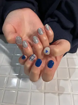 ネイル 深井 文音のネイルデザイン