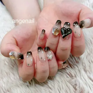 ネイル オーナーネイリスト MAKIのネイルデザイン