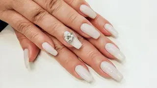 ネイル Blushオーナー Shiinaのネイルデザイン