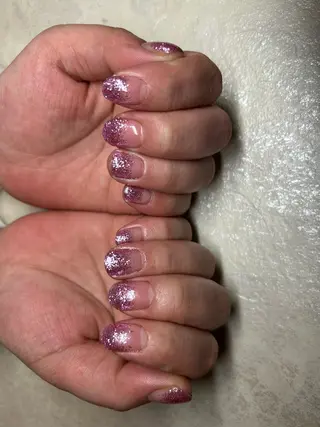 ネイル Nail salon Ehre 梅田店所属・嶋田 明日香のネイルデザイン