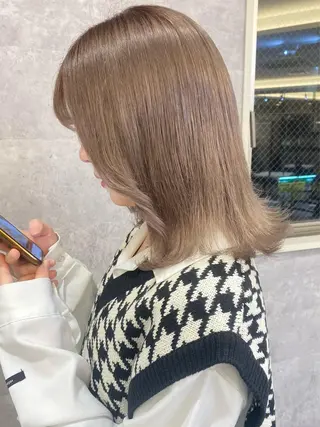 セミロング カラー ヘアアレンジ 🌷FUKA🌷 まろやかハイトーンのヘアスタイル