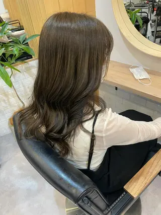 ロング カラー akane .のヘアスタイル