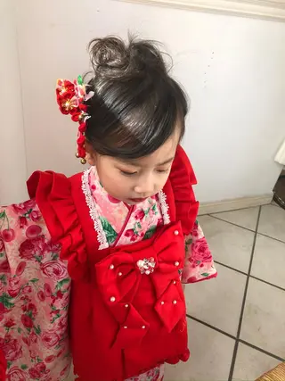 ヘアアレンジ EMBELLIR fleur【アンベリール フルー】所属・EMBELLIR マツナガカヨコのヘアスタイル