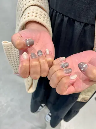 ネイル Rizm secret所属・hitomi ︎✿のネイルデザイン