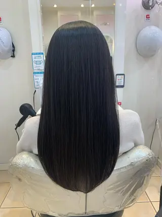 ロング 岩本 菖のヘアスタイル