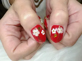 ネイル ECLAT エクラ所属・寺山 千鶴のネイルデザイン