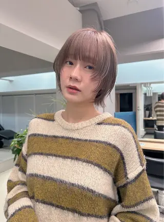 ミディアム カラー ハイトーンボブ 前田 表参道　グレージュのヘアスタイル