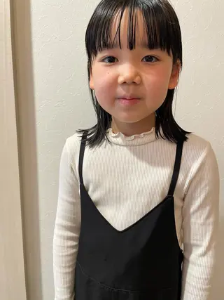 セミロング さの あやねのヘアスタイル