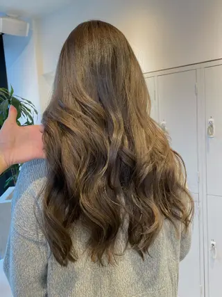 ロング カラー 中村 かおりのヘアスタイル