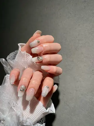 ネイル I-nailロング /ワンホン/キラキラのネイルデザイン