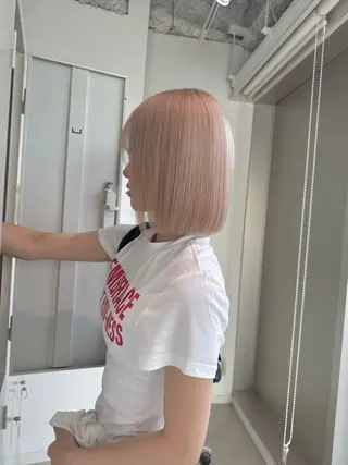 ショート カラー 店長　MANAMI ／ブリーチ／骨格ボブのヘアスタイル