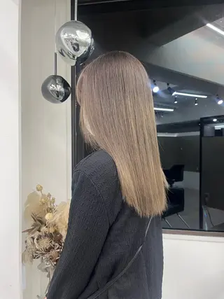 カラー 志垣 真衣のヘアスタイル