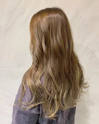 セミロング カラー TENELE所属・チバ タクミのヘアスタイル