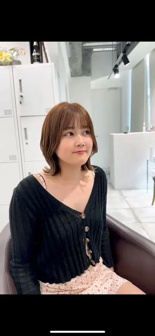 ミディアム カラー ブリーチなし/レイヤ ー特化🌈Tommyのヘアスタイル