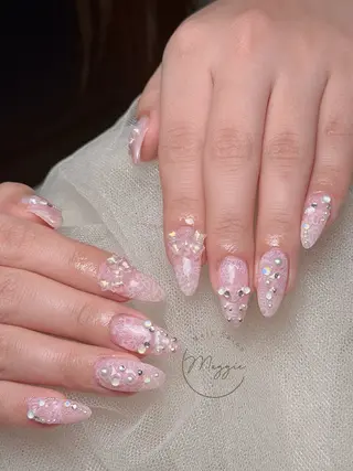 ネイル Maggie Nail🦩のネイルデザイン