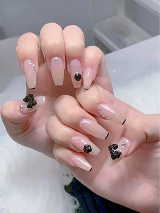 ネイル Mio_ Noiranailのネイルデザイン