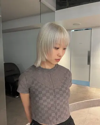 カラー films所属・AYA/films 韓国/レイヤー／ボブのヘアスタイル