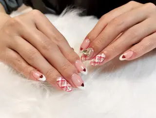 ネイル ＤI'A ネイルサロンのネイルデザイン