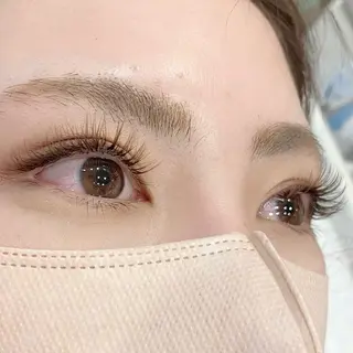 マツエク・マツパ まつげ屋さんLAPU所属・まつげ屋さんLAPU AYAKAのマツエク・マツパデザイン