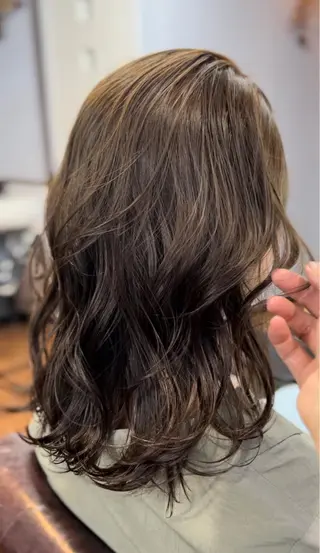 ミディアム カラー 🌈美髪✂︎艶色🎨 頭皮改善🍀TAKUのヘアスタイル