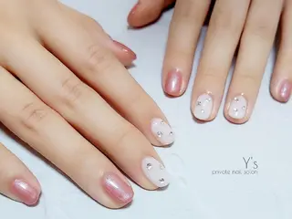 ネイル YUMI NAGAI  のネイルデザイン