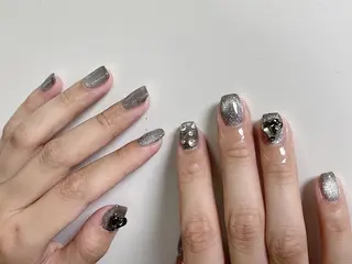 ネイル Shis_🦄shi 韓国風キラキラネイルのネイルデザイン