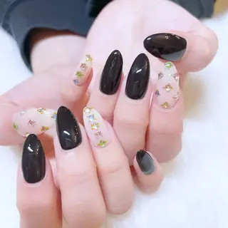 ネイル Surya LANKA所属・SuryaLANKA yunaのネイルデザイン