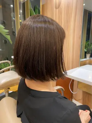 ショート カラー 穂乃香 BEAUTRIUMのヘアスタイル