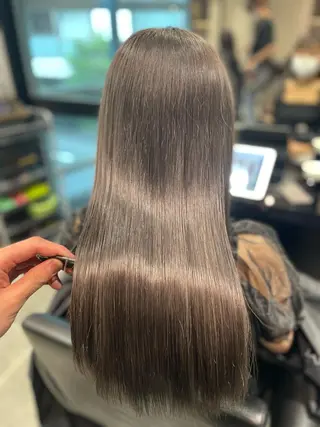 ミディアム 美髪矯正 Rioのヘアスタイル