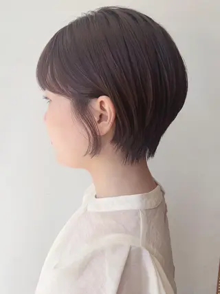 ショート カラー morio from london所属・松岡彩華 ボブ /グレージュのヘアスタイル