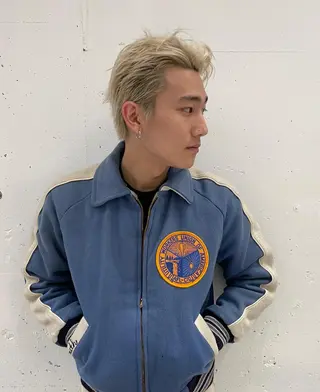 ショート カラー パーマ メンズ スパイラルパーマ 🌐hina⭐️のヘアスタイル