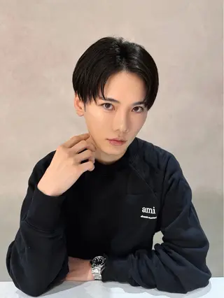 ショート カラー メンズ 新島 涼のヘアスタイル